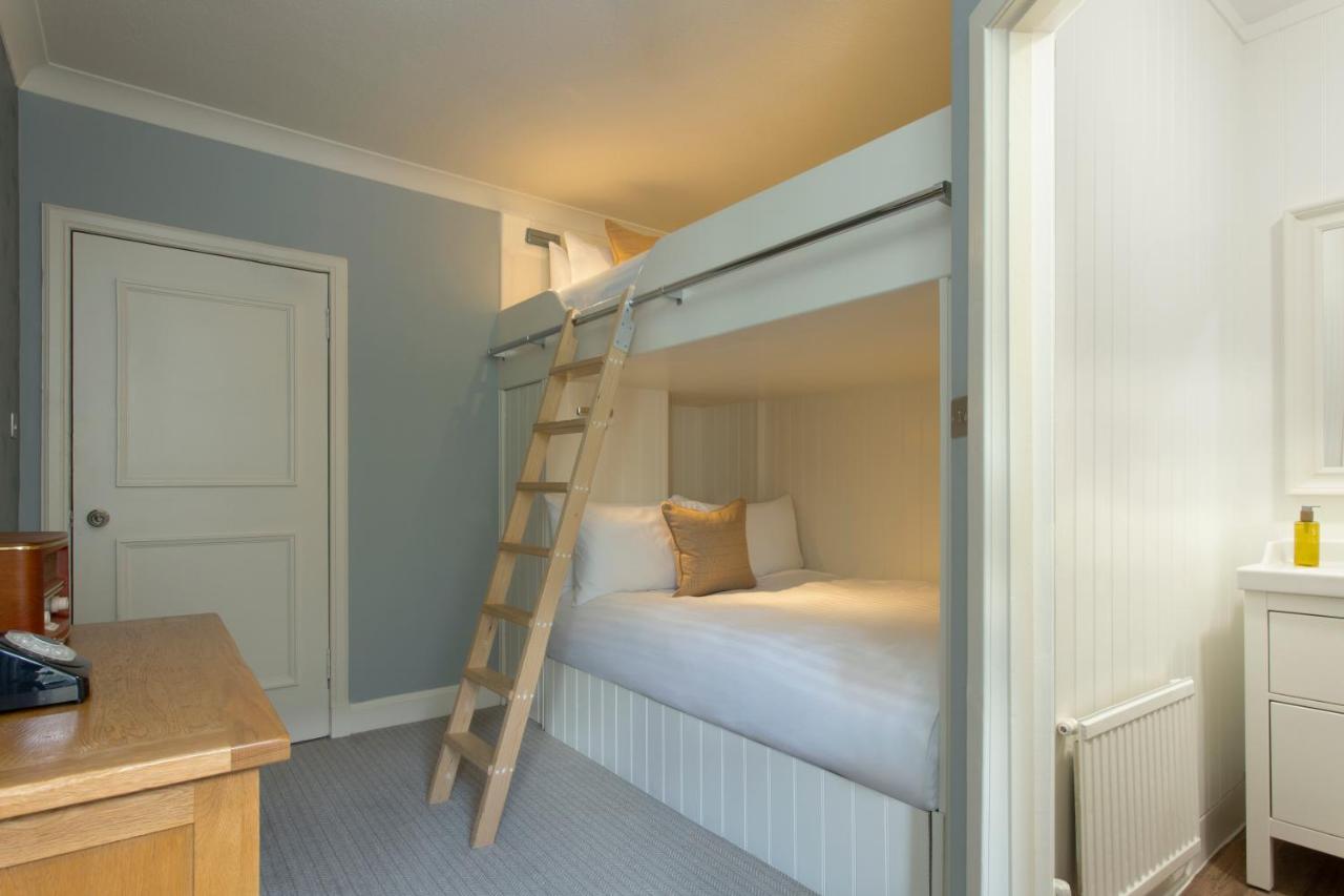 Inn The 4*